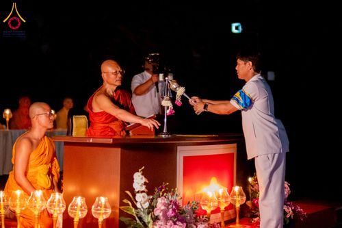 ภาพ No.225760:วันอาทิตย์ที่ 11 พฤษภาคม พ.ศ. 2568 วัดพระธรรมกายแคลิฟอร์เนีย จัดงานวิสาขบูชานานาชาติ และถวายมหาสังฆทานคณะสงฆ์ 120 รูป