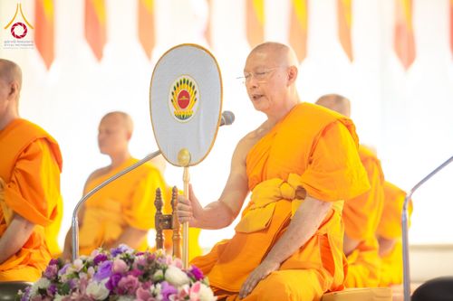 ภาพ No.209382:วันอาทิตย์ที่ 2 มีนาคม พ.ศ. 2568 พิธีตักบาตร ข้าวสารอาหารแห้ง ณ บ้านแก้วเรือนทองคุณยายฯ สภาธรรมกายสากล วัดพระธรรมกาย