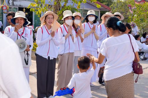 ภาพ No.114944:V.14 ดีเด่น การเตรียมงาน เก็บงาน การรับบุญของเจ้าหน้าที่หน่วยงานต่างๆ เพื่อโครงการธรรมยาตรา ปีที่ 12 ระหว่างวันที่ 2 - 31 มกราคม พ.ศ. 2567