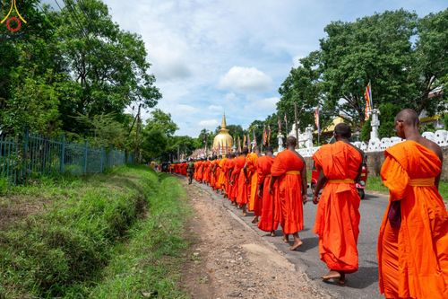 ภาพ No.139909:PhotoStory มหาศรัทธา ธรรมยาตราศรีลังกา EP.2 พิธีเปิดโครงการสยาม-ลังกา ธรรมยาตรา ฉลองเทศกาลวิสาขบูชาแห่งชาติ ศรีลังกา บูชาธรรม 80 ปีหลวงพ่อธัมมชโย เมื่อวันที่ 17 พฤษภาคม พ.ศ. 2567