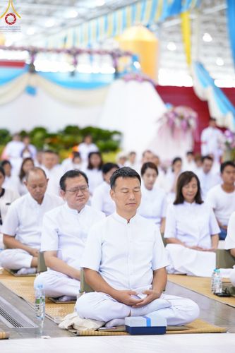 ภาพ No.151213:พิธีบูชาข้าวพระ ในวันอาทิตย์ต้นเดือน วันที่ 1 กันยายน พ.ศ. 2567 ณ สภาธรรมกายสากล วัดพระธรรมกาย