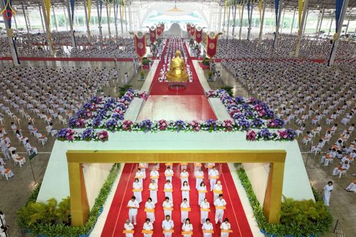 ภาพ No.251608:วันที่ 10 ตุลาคม พ.ศ. 2568 พิธีทอดผ้าป่าสมทบกฐินวัดพระธรรมกาย และสมทบกฐิน 30,000 กว่าวัดทั่วประเทศ ครั้งที่ 3 ณ สภาธรรมกายสากล วัดพระธรรมกาย