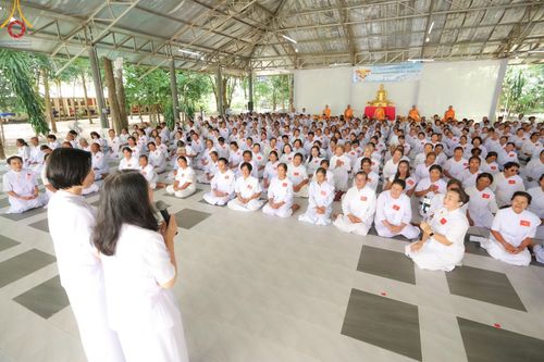 ภาพ No.158323:โครงการอบรมอุบาสก อุบาสิกาแก้ว  ตัวแทนทอดกฐิน 30,000 วัด ทั่วไทย บูชาธรรม 80 ปี หลวงพ่อธัมมชโย ระหว่างวันที่ 20-22 กันยายน พ.ศ. 2567 ณ จังหวัดบุรีรัมย์ รุ่นที่ 3