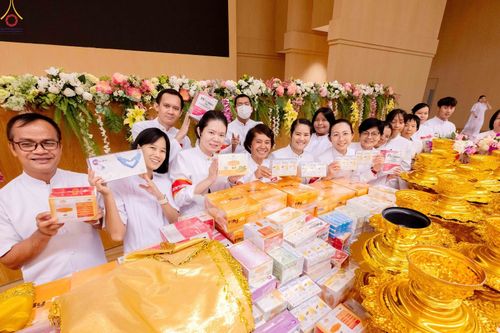 ภาพ No.343726:วันที่ 16 สิงหาคม พ.ศ.2569 พิธีถวายคิลานเภสัช และอุปกรณ์ทางการแพทย์ ณ ห้องแก้วสารพัดนึก2 วัดพระธรรมกาย