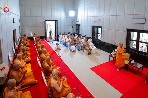 ภาพ No.308998:วันอาทิตย์ที่ 8 กุมภาพันธ์ พ.ศ. 2569  พิธีต้อนรับพระบัญชาสมเด็จพระสังฆราช แต่งตั้ง  “พระครูปลัดรัตนวีรวัฒน์” (รังสฤษดิ์ อิทฺธิจินฺตโก) เจ้าอาวาสวัดพระธรรมกาย ให้ดำรงตำแหน่ง “ที่ปรึกษาเจ้าคณะจังหวัดปทุมธานี”