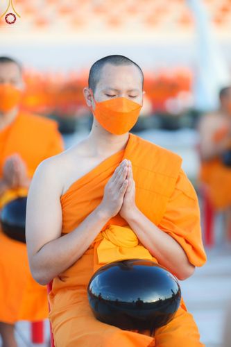 ภาพ No.68708:พิธีตักบาตรฉลองพระใหม่ วันที่ 1 มกราคม พ.ศ. 2566 ณ วัดพระธรรมกาย จ.ปทุมธานี