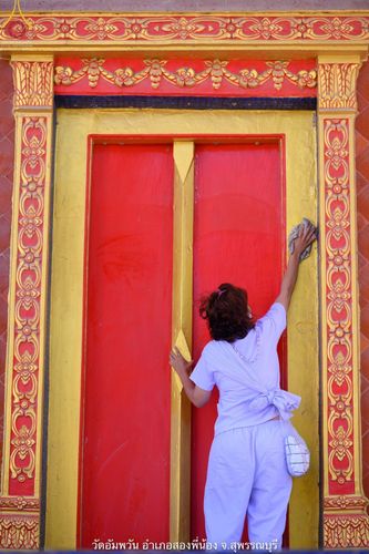 ภาพ No.69174:พระธรรมยาตรา ปฏิบัติศาสนกิจ ทำนุบำรุงศาสนสถาน, สวดธรรมจักร, ปฏิบัติธรรม ร่วมกับชุมชน,นักเรียนเด็กดีวีสตาร์ และร่วมพิธีทอดผ้าป่าบำรุงศาสนสถาน ในโครงการธรรมยาตรากตัญญูบูชา มหาปูชนียาจารย์ พระมงคลเทพมุนี(สด จนฺทสโร) พระผู้ปราบมาร อนุสรณ์สถาน 7 แห่ง ปีที่ 11