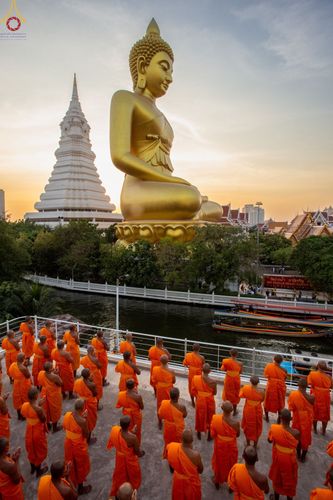 ภาพ No.74333:พุทธบุตรธรรมยาตรา ปฏิบัติธรรมและบันทึกภาพประวัติศาสตร์ ในโครงการธรรมยาตรากตัญญูบูชา มหาปูชนียาจารย์ พระมงคลเทพมุนี(สด จนฺทสโร) พระผู้ปราบมาร อนุสรณ์สถาน 7 แห่ง ปีที่ 11 ณ อนุสรณ์สถานลำดับที่ 6 สถานที่ค้นคว้าและเผยแผ่วิชาธรรมกาย วัดปากน้ำภาษีเจริญ กรุงเทพ