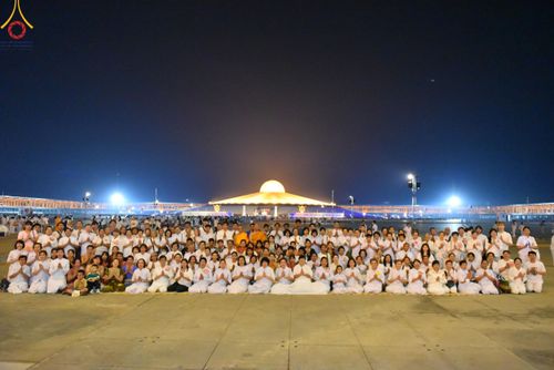 ภาพ No.120558:พิธีต้อนรับพระธรรมยาตรา ในโครงการธรรมยาตรา กตัญญูบูชา มหาปูชนียาจารย์ พระมงคลเทพมุนี(สด จนฺทสโร) พระผู้ปราบมาร อนุสรณ์สถาน 7 แห่ง ปีที่ 12 วันที่ 28 มกราคม พ.ศ. 2567 ณ วัดพระธรรมกาย จ.ปทุมธานี (ชุดที่ 2)