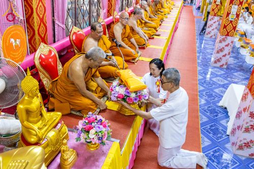 ภาพ No.303720:วันที่ 27 มกราคม พ.ศ. 2569 พิธีทอดผ้าป่าทำนุบำรุงศาสนสถาน ณ วัดตะเคียน อ.บางกรวย จ.นนทบุรี ในโครงการธรรมยาตรา กตัญญูบูชา มหาปูชนียาจารย์ พระมงคลเทพมุนี(สด จนฺทสโร) พระผู้ปราบมาร อนุสรณ์สถาน 7 แห่ง ปีที่ 14