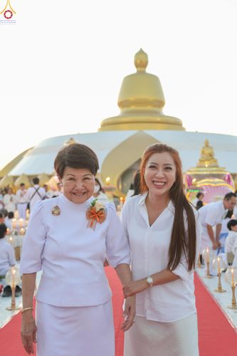 ภาพ No.302211:วันที่ 23 มกราคม พ.ศ. 2569 พิธีจุดประทีปธรรมถวายเป็นพุทธบูชา (ภาพชุดที่ 2) และบูชาธรรมมหาปูชนียาจารย์  ณ อนุสรณ์สถานลำดับที่ 5 สถานที่เผยแผ่วิชชาธรรมกายครั้งแรก อนุสรณ์สถานบางปลา วัดบางปลา อำเภอบางเลน จังหวัดนครปฐม ในโครงการธรรมยาตรา กตัญญูบูชา มหาปูชนีย