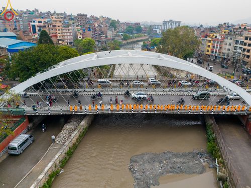 ภาพ No.317178:วันจันทร์ที่ 30 มีนาคม พ.ศ.2569 จาริกบิณฑบาตสยมภูนาทสู่พระราชวังหนุมานโดกา ประเทศเนปาล