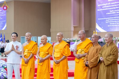 ภาพ No.207662:พิธีมอบโล่พระราชทาน สมเด็จพระกนิษฐาธิราชเจ้า กรมสมเด็จพระรัตนราชสุดาฯ สยามบรมราชกุมารี และโล่เกียรติยศโครงการตอบปัญหาธรรมะ "ทางก้าวหน้า" ครั้งที่ 42 พิธีมอบโล่วัชรเกียรติยศ โครงการตอบปัญหาศีลธรรมเพื่อสันติภาพโลก (WORLD-PEC) ครั้งที่ 18 วันที่ 12 ก.พ. 2568