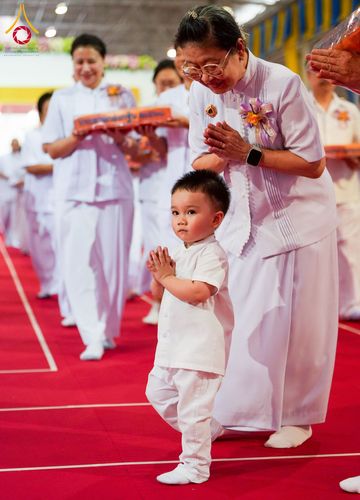 ภาพ No.264583:วันอาทิตย์ที่ 2 พฤศจิกายน พ.ศ. 2568 พิธีทอดกฐินสามัคคี ณ สภาธรรมกายสากล วัดพระธรรมกาย