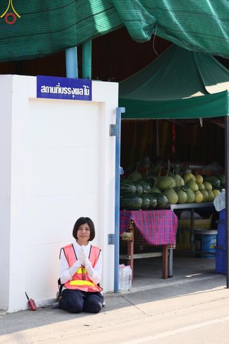 ภาพ No.198852:V.50 สารพัดV สารพัดดี ที่ธรรมยาตรา ในโครงการธรรมยาตรา กตัญญูบูชา มหาปูชนียาจารย์ พระมงคลเทพมุนี(สด จนฺทสโร) พระผู้ปราบมาร อนุสรณ์สถาน 7 แห่ง ปีที่ 13 ระหว่างวันที่ 2-31 มกราคม พ.ศ. 2568