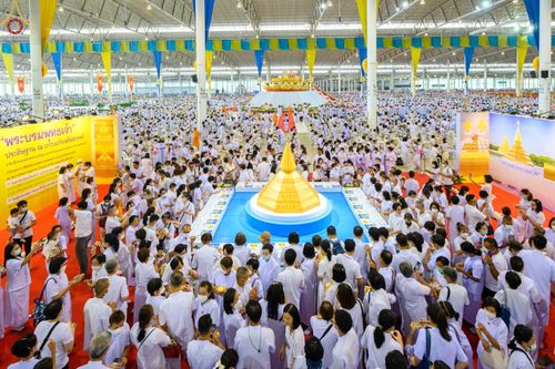 ภาพ No.77139:พิธีหล่อพระบรมพุทธเจ้า ในวันมาฆบูชา อาทิตย์ต้นเดือนที่ 6 มีนาคม พ.ศ. 2566 ณ วัดพระธรรมกาย จ.ปทุมธานี