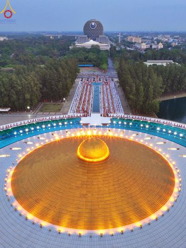 ภาพ No.120443:พิธีต้อนรับพระธรรมยาตรา ในโครงการธรรมยาตรา กตัญญูบูชา มหาปูชนียาจารย์ พระมงคลเทพมุนี(สด จนฺทสโร) พระผู้ปราบมาร อนุสรณ์สถาน 7 แห่ง ปีที่ 12 วันที่ 28 มกราคม พ.ศ. 2567 ณ วัดพระธรรมกาย จ.ปทุมธานี (ชุดที่ 2)