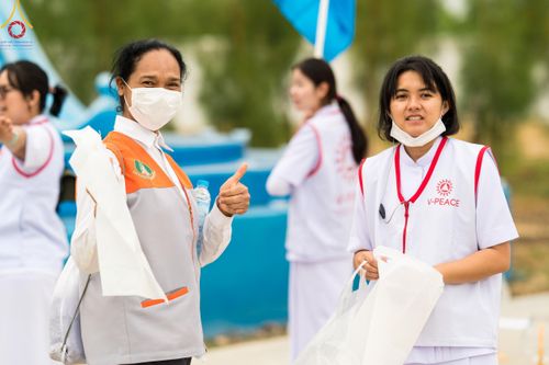 ภาพ No.119807:V.19 แกล้วกล้า การเตรียมงาน เก็บงาน การรับบุญของเจ้าหน้าที่หน่วยงานต่างๆ เพื่อโครงการธรรมยาตรา กตัญญูบูชามหาปูชนียาจารย์ พระมงคลเทพมุนี (สด จนฺทสโร) พระผู้ปราบมาร อนุสรณ์สถาน 7 แห่ง ปีที่ 12 ระหว่างวันที่ 2 - 31 มกราคม พ.ศ.2567