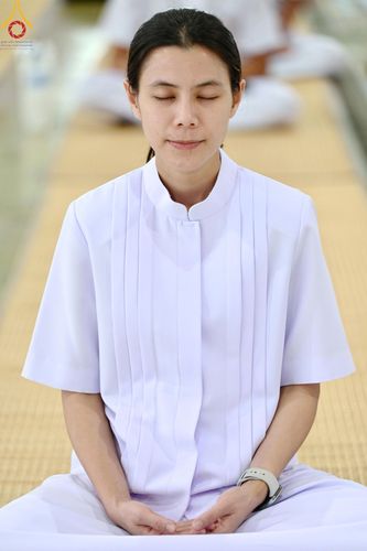 ภาพ No.139195:พิธีตักบาตร , พิธีบูชาข้าวพระ ณ ห้องแก้วสารพัด 1 สภาธรรมกายสากล วัดพระธรรมกาย วันอาทิตย์ต้นเดือนที่ 2 มิถุนายน พ.ศ. 2567