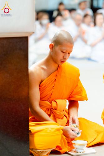 ภาพ No.223870:วันอาทิตย์ที่ 11 พฤษภาคม พ.ศ. 2568 พิธีอุปสมบทสามเณรเปรียญธรรมอุปสมบทอุทิศชีวิต 9 รูป อุบาสก 1 ท่าน ณ อุโบสถพระไตรปิฏกวัดพระธรรมกาย