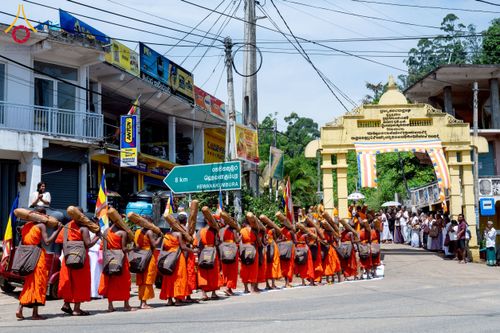 ภาพ No.226380:วันที่ 7-10 พฤษภาคม พ.ศ. 2568 โครงการเดินธรรมยาตรา สยาม-ลังกา ธรรมยาตรา ฉลองเทศกาลวิสาขบูชาแห่งชาติ ศรีลังกา บูชาธรรม 81 ปี หลวงพ่อธัมมชโย เมืองนูวราอิลิยา ประเทศศรีลังกา