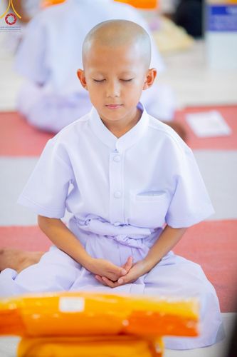 ภาพ No.215081:วันเสาร์ที่ 5 เมษายน พ.ศ. 2568 พิธีเวียนประทักษิณรอบพระมหาธรรมกายเจดีย์  พิธีวันทาเจดีย์ พิธีขอขมาและมอบผ้าไตร ในโครงการบรรพชาสามเณรฟื้นฟูพระพุทธศาสนาทั่วไทย , โครงการหน่อแก้วเปรียญธรรม รุ่นที่ 13 ,  โครงการสามเณรยุวธรรมทายาท รุ่นที่ 33 , โครงการสามเณรมั