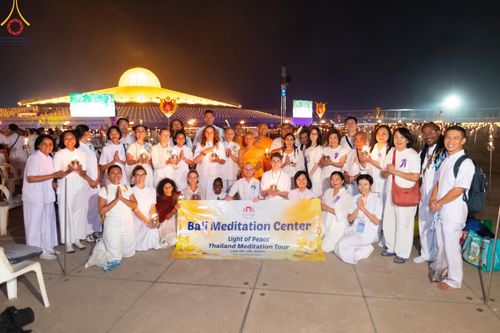 ภาพ No.125145:พิธีเวียนประทักษิณและจุดมาฆประทีป (ชุดที่ 2) ในวันมาฆบูชา เสาร์ที่ 24 กุมภาพันธ์ พ.ศ. 2567 ณ พระมหาธรรมกายเจดีย์ วัดพระธรรมกาย