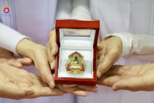 ภาพ No.264424:วันอาทิตย์ที่ 2 พฤศจิกายน พ.ศ. 2568 พิธีบูชาข้าวพระ ณ สภาธรรมกายสากล วัดพระธรรมกาย