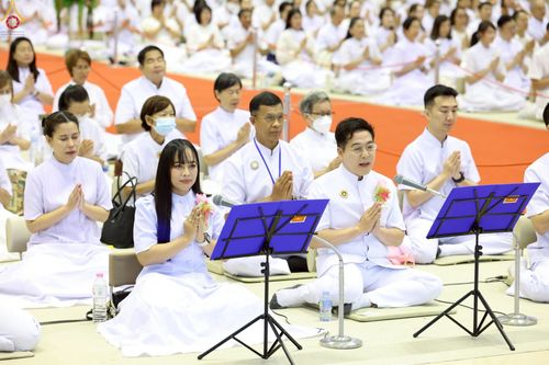 ภาพ No.228000:วันอาทิตย์ที่ 1 มิถุนายน พ.ศ. 2568 พิธีตักบาตร , พิธีบูชาข้าวพระ ณ วัดพระธรรมกาย จ.ปทุมธานี