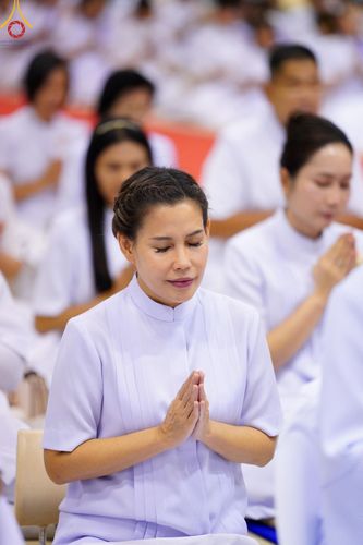 ภาพ No.167622:พิธีตักบาตรและพิธีบูชาข้าวพระ ในวันอาทิตย์ที่ 3 พฤศจิกายน พ.ศ. 2567 ณ วัดพระธรรมกาย