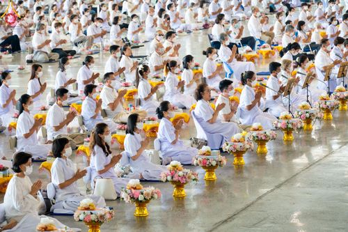 ภาพ No.81152:พิธีถวายหนังสือธรรมะ บาลี นักธรรม ทางก้าวหน้า วันเสาร์ที่ 27 พฤษภาคม พ.ศ. 2566 ณ บ้านแก้วเรือนทองคุณยายอาจารย์ฯ สภาธรรมกายสากล