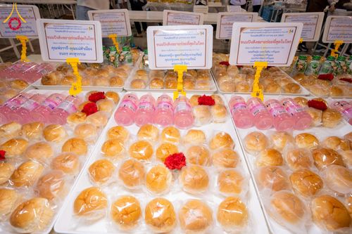 ภาพ No.305375:วันที่ 29 มกราคม พ.ศ. 2569 พิธีถวายภัตตาหารเป็นสังฆทาน แด่พระธรรมยาตรา ณ วัดพระธรรมกาย  จังหวัดปทุมธานี ในโครงการธรรมยาตรา กตัญญูบูชา มหาปูชนียาจารย์ พระมงคลเทพมุนี(สด จนฺทสโร) พระผู้ปราบมาร อนุสรณ์สถาน 7 แห่ง ปีที่ 14