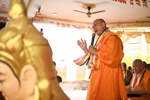 ภาพ No.284068:วันที่ 5 พฤศจิกายน พุทธศักราช 2568 กฐินสมทบวัดต่างประเทศ โดยคณะศิษยานุศิษย์ บูชาธรรม 81 ปี หลวงพ่อธัมมชโย ณ วัดพุทธนานาชาติเพื่อสวัสดิการสากล (Buddha International Welfare Mission)  เมืองพุทธคยา ประเทศอินเดีย