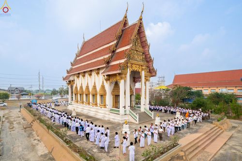 ภาพ No.301203:วันที่ 22 มกราคม พ.ศ. 2569 พิธีทอดผ้าป่าทำนุบำรุงศาสนสถาน ณ วัดใหม่พิบูลย์ผล อ.สองพี่น้อง จ.สุพรรณบุรี ในโครงการธรรมยาตรา กตัญญูบูชา มหาปูชนียาจารย์ พระมงคลเทพมุนี(สด จนฺทสโร) พระผู้ปราบมาร อนุสรณ์สถาน 7 แห่ง ปีที่ 14