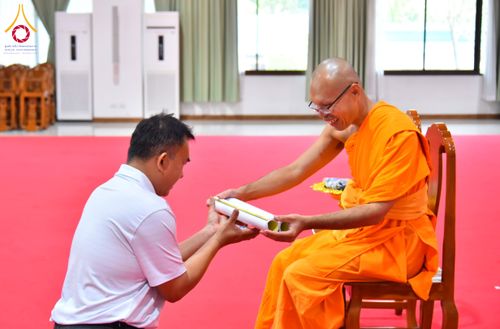 ภาพ No.298756:วันที่ 20 มกราคม พ.ศ. 2569 พิธีทอดผ้าป่าทำนุบำรุงศาสนสถาน ณ วัดไร่ขิง อ.สามพราน จ.นครปฐม ในโครงการธรรมยาตรา กตัญญูบูชา มหาปูชนียาจารย์ พระมงคลเทพมุนี(สด จนฺทสโร) พระผู้ปราบมาร อนุสรณ์สถาน 7 แห่ง ปีที่ 14