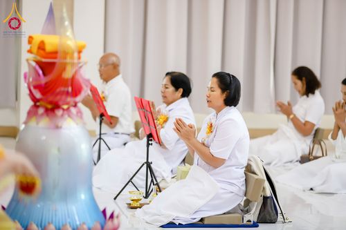 ภาพ No.327605:วันอาทิตย์ที่ 3 พฤษภาคม พ.ศ. 2569 พิธีบูชาข้าวพระและทอดผ้าระบบไฟฟ้า สุขพิมาน ศูนย์ปฏิบัติธรรมพัทลุง