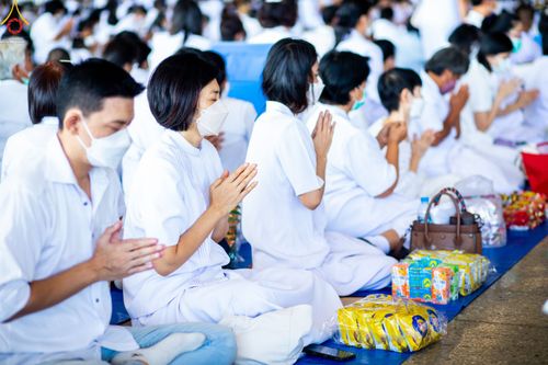 ภาพ No.81476:พิธีตักบาตร ข้าวสารอาหารแห้ง และพิธีบูชาข้าวพระ ณ สภาธรรมกายสากล วัดพระธรรมกาย วันเสาร์ที่ 3 มิถุนายน 2566