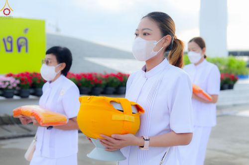 ภาพ No.82656:พิธีเวียนประทักษิณ, พิธีวันทาเจดีย์ ณ มหาธรรมกายเจดีย์  พิธีบรรพชาหมู่พระพี่เลี้ยงเข้าพรรษา, ธรรมทายาทอุดมศึกษา รุ่นที่ 50(ภาคฤดูฝน) และธรรมทายาทพุทธศาสตร์สากล รุ่นที่ 7 (ภาคฤดูฝน) วันเสาร์ที่ 17 มิถุนายน พ.ศ. 2566 ณ  โบสถ์พระไตรปิฎก วัดพระธรรมกาย จ.ปทุม