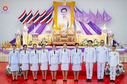 ภาพ No.227297:วันอังคารที่ 3 มิถุนายน พ.ศ. 2568 นายอำเภอคลองหลวง นำพสกนิกรรวมใจภักดิ์ สมเด็จพระนางเจ้าฯ พระบรมราชินี เนื่องในโอกาสวันเฉลิมพระชนมพรรษา ณ อาคารปลูกศรัทธา 2 วัดพระธรรมกาย อ.คลองหลวง จ.ปทุมธานี