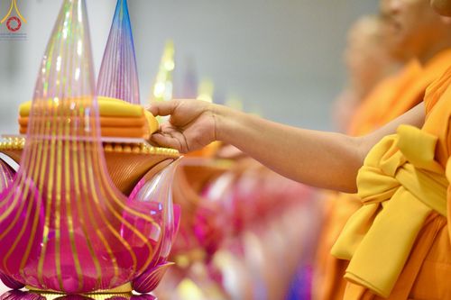 ภาพ No.160337:พิธีทอดผ้าป่าสมทบกฐินวัดพระธรรมกาย และสมทบกฐิน 30,000 วัดทั่วไทย ครั้งที่ 3 ณ สภาธรรมกายสากล วัดพระธรรมกาย วันพฤหัสบดีที่ 10 ตุลาคม พ.ศ. 2567