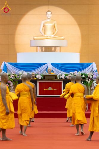 ภาพ No.134517:พิธีทอดผ้าป่าสมทบ มหาสังฆทาน 10,000 วัด ทั่วไทย วันอาทิตย์ต้นเดือนที่ 7 เมษายน พ.ศ.2567 ณ ห้องแก้วสารพัดนึก 1 สภาธรรมกายสากล  วัดพระธรรมกาย จ.ปทุมธานี