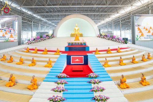 ภาพ No.287553:วันที่ 1 มกราคม พ.ศ. 2569 พิธีบูชาข้าวพระ ณ สภาธรรมกายสากล วัดพระธรรมกาย