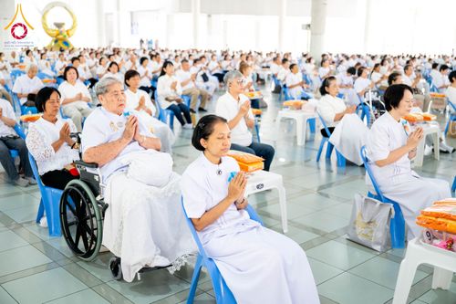 ภาพ No.346116:วันที่ 28 สิงหาคม พ.ศ.2569 พิธีบุพเปตพลี ครั้งที่ 186 ร่วมอุทิศส่วนกุศล แด่หมู่ญาติผู้ล่วงลับไปแล้ว และเป็นปัจจัยสนับสนุน การเผยแผ่พระพุทธศาสนา ณ หอฉันคุณยายอาจารย์ วัดพระธรรมกาย