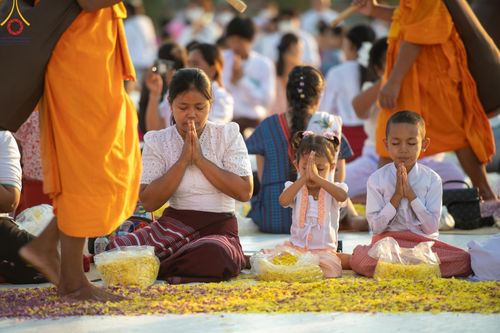 ภาพ No.116766:พิธีต้อนรับพระธรรมยาตรา ปีที่ 12 ณ อนุสรณ์สถานบางปลา จ.นครปฐม วันที่ 21 มกราคม พ.ศ. 2567