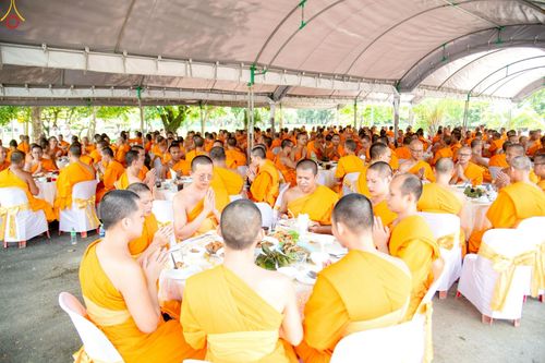 ภาพ No.249327:วันที่ 20 กันยายน พ.ศ. 2568 พิธีประดิษฐานรูปหล่อหลวงปู่วัดปากน้ำ ภาษีเจริญ ณ วิหารพระมงคลเทพมุนี (สด จนฺทสโร) ศูนย์ปฏิบัติธรรมภูเก็ต จ.ภูเก็ต