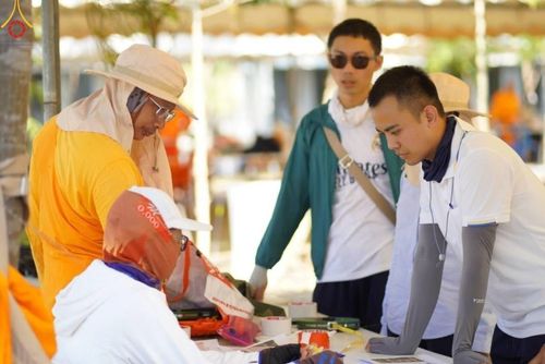 ภาพ No.109479:V.7 พลังใจ การเตรียมงาน เก็บงาน การรับบุญของเจ้าหน้าที่หน่วยงานต่างๆ เพื่อโครงการธรรมยาตรา กตัญญูบูชามหาปูชนียาจารย์ พระมงคลเทพมุนี (สด จนฺทสโร) พระผู้ปราบมาร อนุสรณ์สถาน 7 แห่ง ปีที่ 12 ระหว่างวันที่ 2 - 31 มกราคม พ.ศ.2567