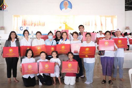 ภาพ No.212169:วันจันทร์ที่ 17 มีนาคม พ.ศ. 2568 บุญบรรจุกล่องไทยธรรม เพื่อถวายแด่พระสังฆาธิการ 40,000 กว่าวัดทั่วไทย ในวันคุ้มครองโลก 22 เมษายน พ.ศ. 2568 ณ บ้านแก้วเรือนทองคุณยายฯ วัดพระธรรมกาย