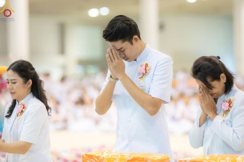 ภาพ No.154643:พิธีทอดผ้าป่าสมทบกฐินวัดพระธรรมกาย และสมทบกฐิน 30,000 วัดทั่วไทย ครั้งที่ 2 ณ สภาธรรมกายสากล วัดพระธรรมกาย วันอังคารที่ 17 กันยายน พ.ศ. 2567