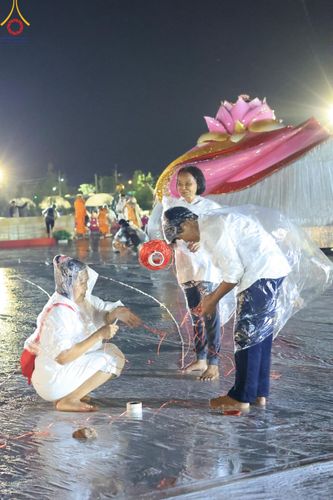 ภาพ No.119531:V.18 ทันทีม การเตรียมงาน เก็บงาน การรับบุญของเจ้าหน้าที่หน่วยงานต่างๆ เพื่อโครงการธรรมยาตรา กตัญญูบูชามหาปูชนียาจารย์ พระมงคลเทพมุนี (สด จนฺทสโร) พระผู้ปราบมาร อนุสรณ์สถาน 7 แห่ง ปีที่ 12 ระหว่างวันที่ 2 - 31 มกราคม พ.ศ.2567