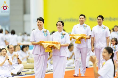 ภาพ No.264589:วันอาทิตย์ที่ 2 พฤศจิกายน พ.ศ. 2568 พิธีทอดกฐินสามัคคี ณ สภาธรรมกายสากล วัดพระธรรมกาย